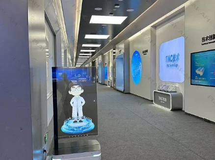 通威传媒 | 移动AI数字人透明屏